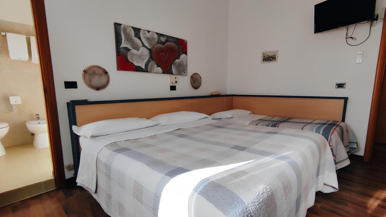 Birilli B&B Чивитанова Марке Екстериор снимка