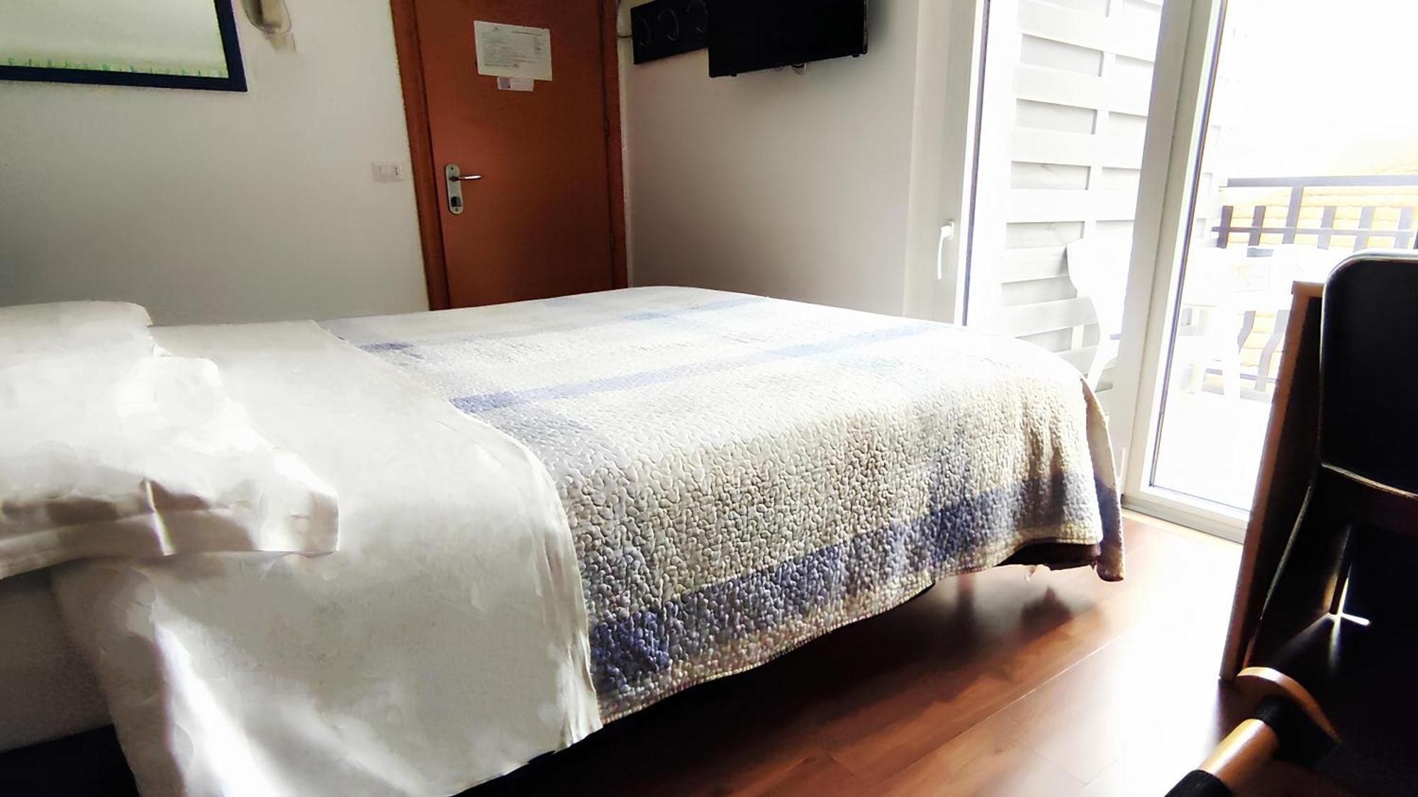 Birilli B&B Чивитанова Марке Екстериор снимка